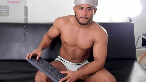 Zane Lux online show from April 2026 03:27:01 PM