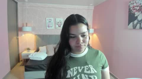 Zara Sweet  online show from December 2025 01:31:02 PM