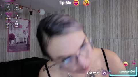 Isabella online show from March 2026 01:05:02 PM