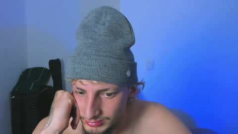 Snapshot of zarcoox chatting on April 2026 06:19:01 AM Zarcoo online show from April 2026 06:19:01 AM