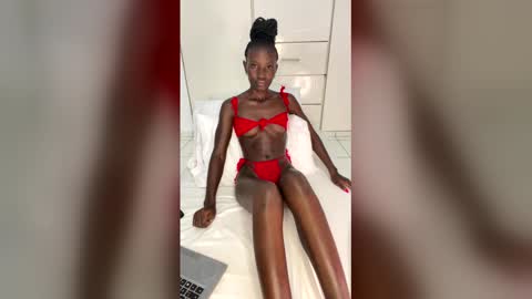 zaria_amara online show from May 2026 09:32:02 PM