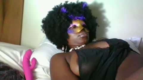 ZEEEE01 online show from March 2026 06:25:01 AM