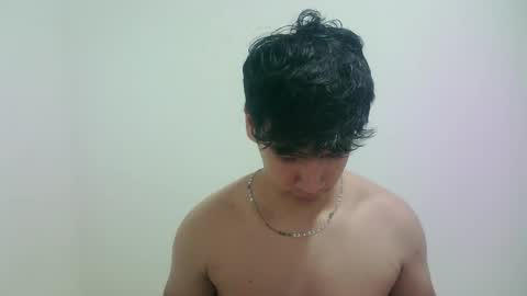 zeus_183 online show from March 2026 07:02:02 AM