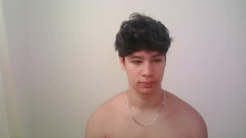 zeus_183 online show from May 2026 01:52:02 PM