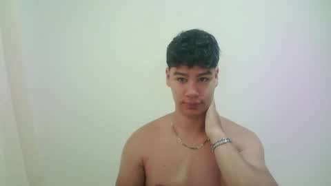 zeus_183 online show from May 2026 11:29:01 AM