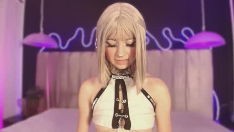 zhally_dee online show from March 2026 06:25:01 PM