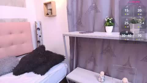 ZHAMIRA  ANDRES online show from June 2026 08:48:01 PM