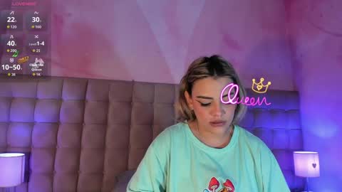 zihaadams_ online show from April 2026 07:33:02 PM