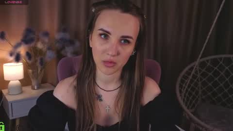 Snapshot of zlata__fox chatting on June 2026 08:44:02 AM Zlata Mon Tue Thu Fri Sun Sa GMT 3 0000pm - 0600pm online show from June 2026 08:44:02 AM