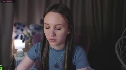 Snapshot of zlata__fox chatting on June 2026 09:04:02 AM Zlata Mon Tue Thu Fri Sun Sa GMT 3 0000pm - 0600pm online show from June 2026 09:04:02 AM