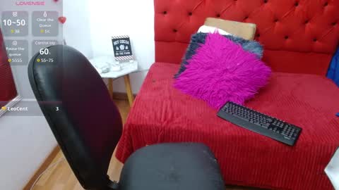 Zoe online show from January 2025 08:14:01 PM