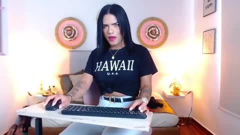 zoe_hecate online show from April 2026 05:28:01 PM