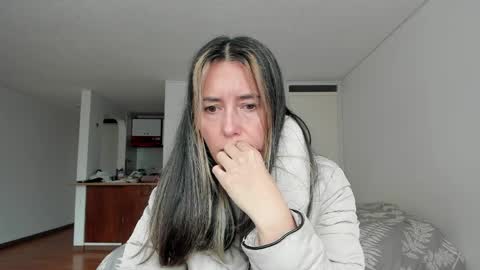 ZOE online show from March 2026 09:47:02 PM