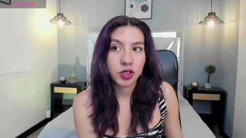 zoe_moreau online show from March 2026 08:26:01 PM