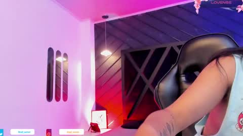 Zoe 3 online show from February 2026 05:41:01 PM