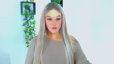zoeschmmit online show from July 2026 03:34:01 AM