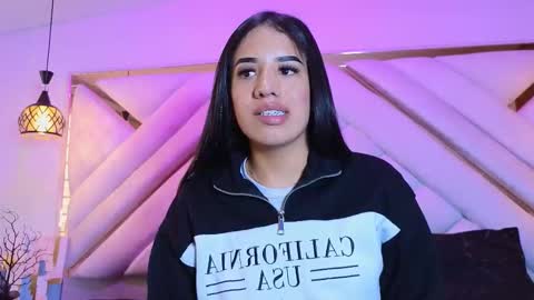 Zoe online show from March 2026 12:43:01 PM