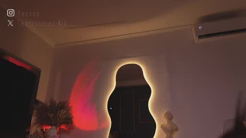 zoevidal_ online show from February 2026 12:09:02 PM