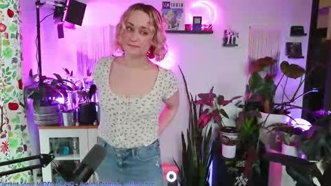 Zoey Ryan online show from January 2026 06:21:01 PM