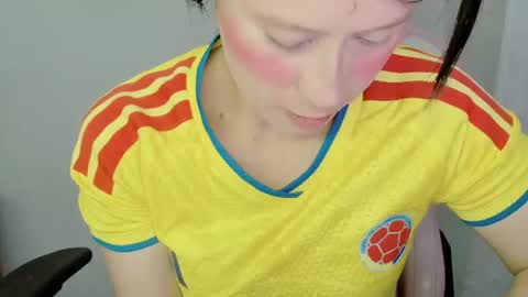 Snapshot of zooeybelair chatting on July 2026 04:06:02 AM Alicie online show from July 2026 04:06:02 AM