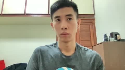 Snapshot of zseszsesz chatting on December 2024 03:28:02 PM Z online show from December 2024 03:28:02 PM