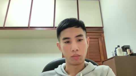 Snapshot of zseszsesz chatting on December 2024 04:25:02 PM Z online show from December 2024 04:25:02 PM