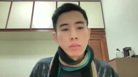 Snapshot of zseszsesz chatting on January 2025 03:13:01 AM Z online show from January 2025 03:13:01 AM