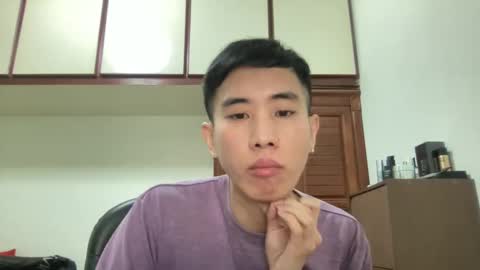 Snapshot of zseszsesz chatting on January 2025 01:58:02 AM Z online show from January 2025 01:58:02 AM