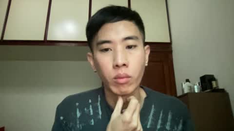 Snapshot of zseszsesz chatting on January 2025 02:04:02 AM Z online show from January 2025 02:04:02 AM