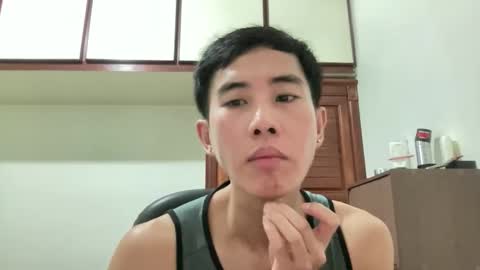 Snapshot of zseszsesz chatting on October 2025 03:44:02 PM Z online show from October 2025 03:44:02 PM