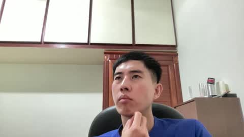 Snapshot of zseszsesz chatting on October 2025 04:36:02 PM Z online show from October 2025 04:36:02 PM