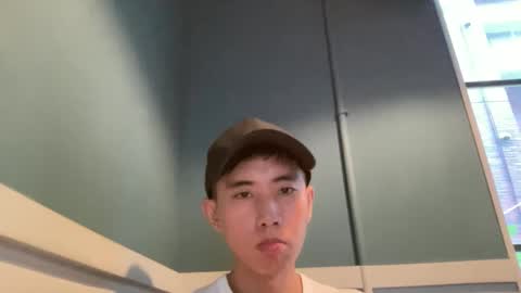 Snapshot of zseszsesz chatting on November 2025 07:08:01 AM Z online show from November 2025 07:08:01 AM