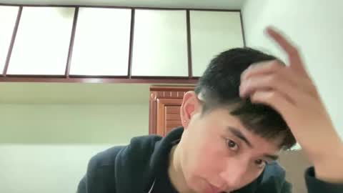 Snapshot of zseszsesz chatting on February 2026 04:00:01 PM Z online show from February 2026 04:00:01 PM