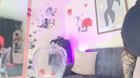zully_green online show from June 2026 04:03:02 AM