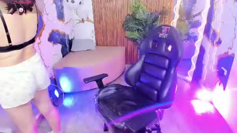 zyra_tay online show from July 2026 11:34:01 AM