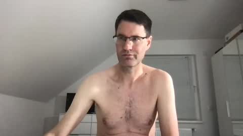 Snapshot of zzz123_cam chatting on December 2024 04:16:02 PM zzz123_cam online show from December 2024 04:16:02 PM