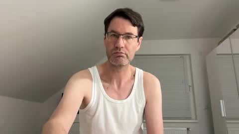 Snapshot of zzz123_cam chatting on April 2026 10:07:02 PM zzz123_cam online show from April 2026 10:07:02 PM