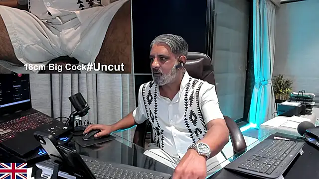 OnlineBossUK online show from April 2026 01:41:01 PM