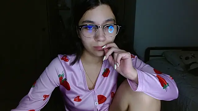mia  lopez  online show from March 2026 01:33:02 AM
