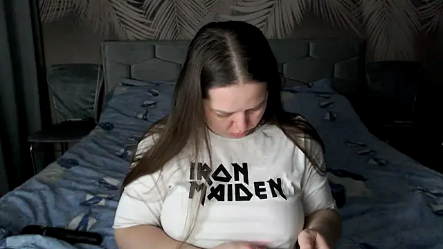 uliastar online show from February 2026 07:56:01 AM