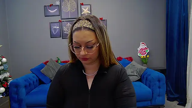 Snapshot of Katewalker_ chatting on December 2024 08:39:02 PM Katewalker online show from December 2024 08:39:02 PM