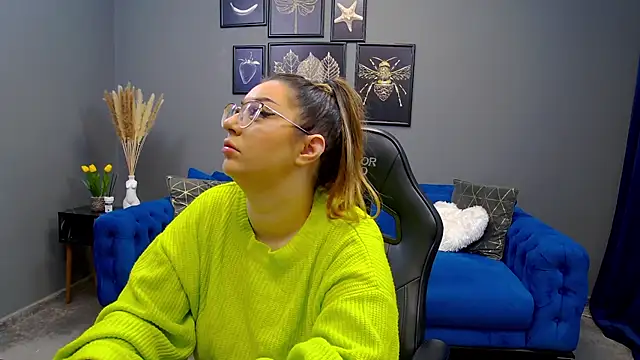 Snapshot of Katewalker_ chatting on January 2025 06:14:01 PM Katewalker online show from January 2025 06:14:01 PM