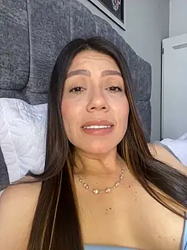 martina contreras online show from March 2026 07:06:02 PM