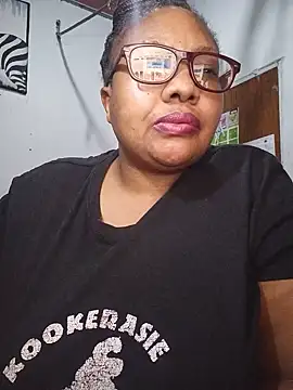 YELLOW BONE online show from June 2026 09:10:01 PM