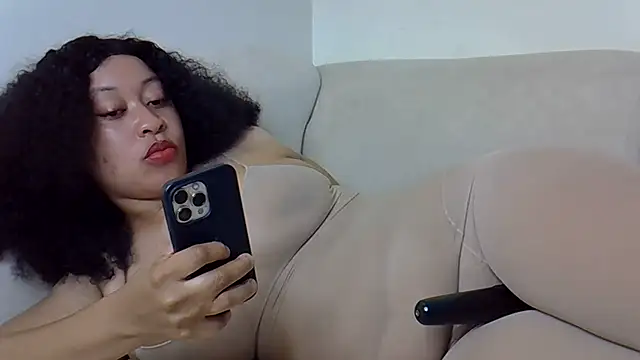 Pretty-diva online show from June 2026 02:45:02 AM
