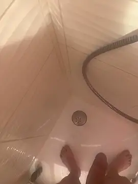 Alainsolo online show from March 2026 11:39:02 AM