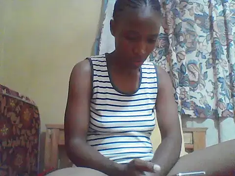 Snapshot of Smillie_prety chatting on June 2026 04:06:01 PM Smillie prety online show from June 2026 04:06:01 PM