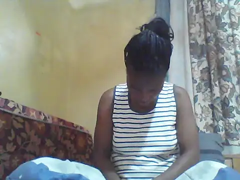 Snapshot of Smillie_prety chatting on July 2026 05:33:02 AM Smillie prety online show from July 2026 05:33:02 AM