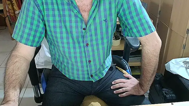 angelgarcia269 online show from April 2026 12:17:01 PM