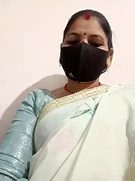Snapshot of Riyaa-Devi chatting on February 2025 05:48:01 PM Riyaa-Devi online show from February 2025 05:48:01 PM